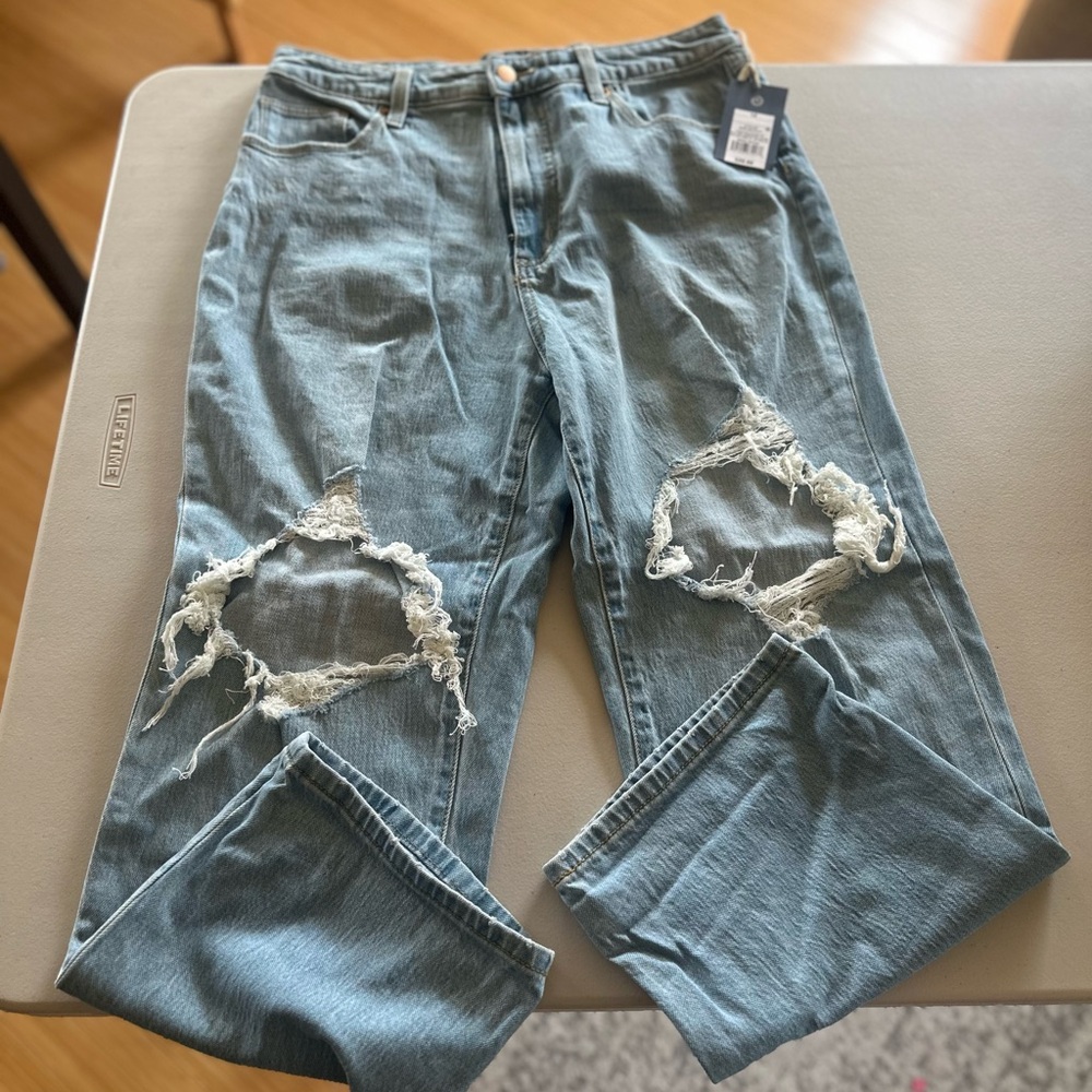Universal Thread Light Blue Distressed Straight Leg Jeans